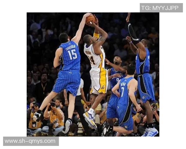 2009年湖人与魔术总决赛第三场精彩回顾与赛况分析