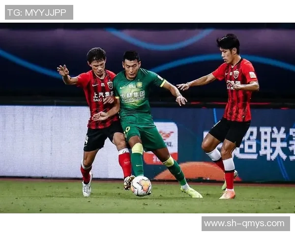 2020赛季中超第19轮国安对阵上港精彩回顾与赛后分析