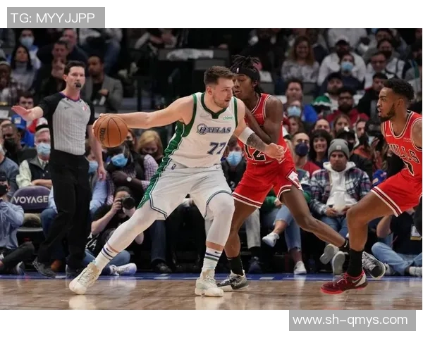 灰熊与独行侠激战正酣比赛直播精彩瞬间全程回顾与分析 灰熊与独行侠激战正酣比赛直播精彩瞬间全程回顾与分析