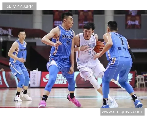 南京篮球队反击体系解析：战术布局与执行策略探讨